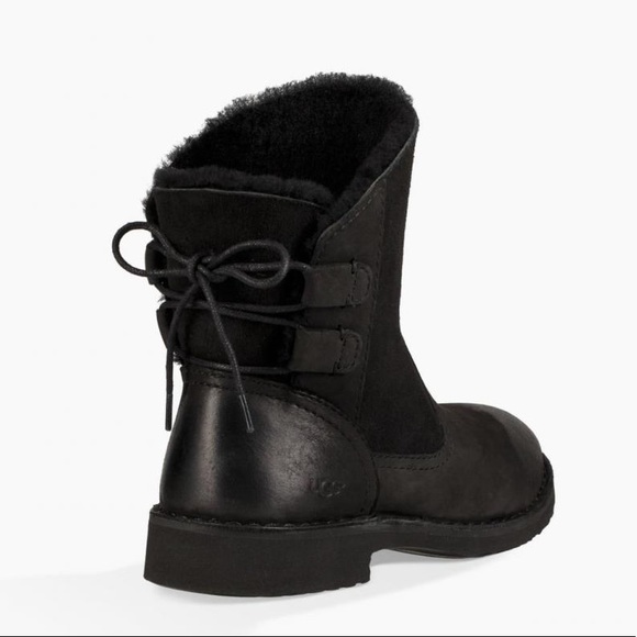 UGG NAIYAH BLACK Water 💦 Resistant - Picture 2 of 11